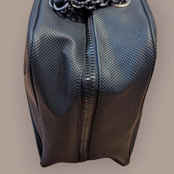 Bottega Veneta Black Shoulder Bag - Picture 4 of 14